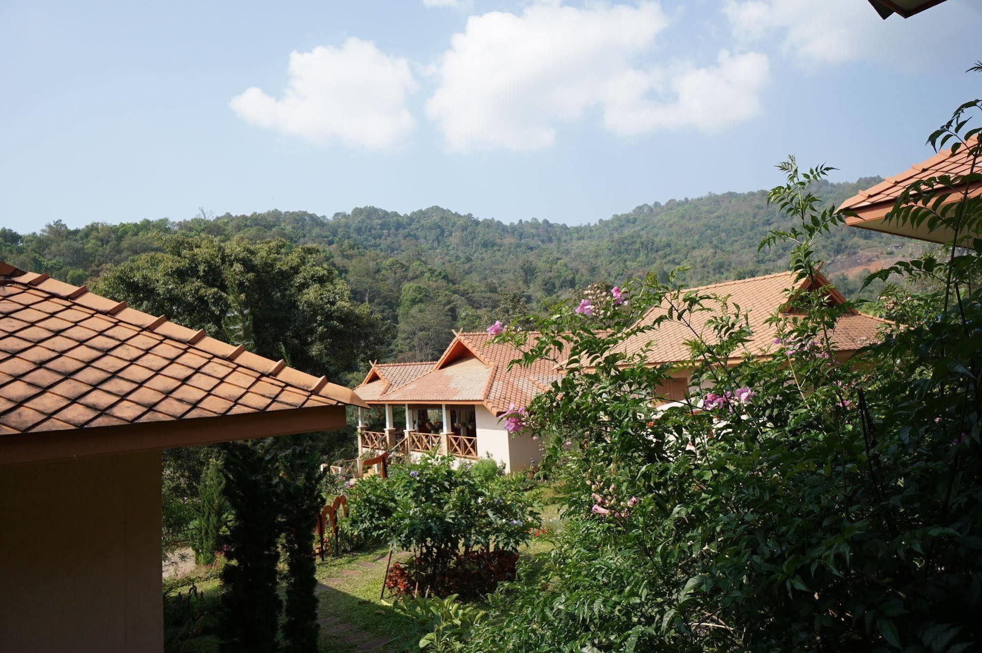 Phuoobfa Resort Pong Yaeng Exterior photo